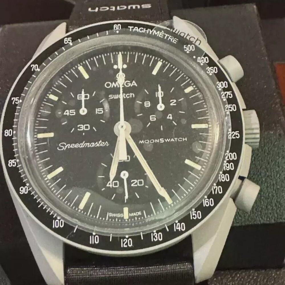 Authentic OMEGA X SWATCH Bioceramic MoonSwatch Mission to Moon SO33M100 Full Set - Picture 9 of 12